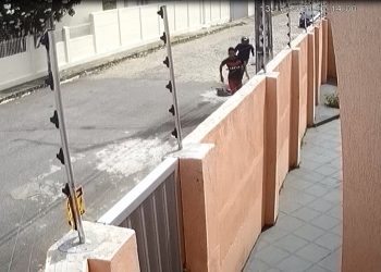 Polícia Civil divulga imagens e procura suspeito por homicídio em Natal