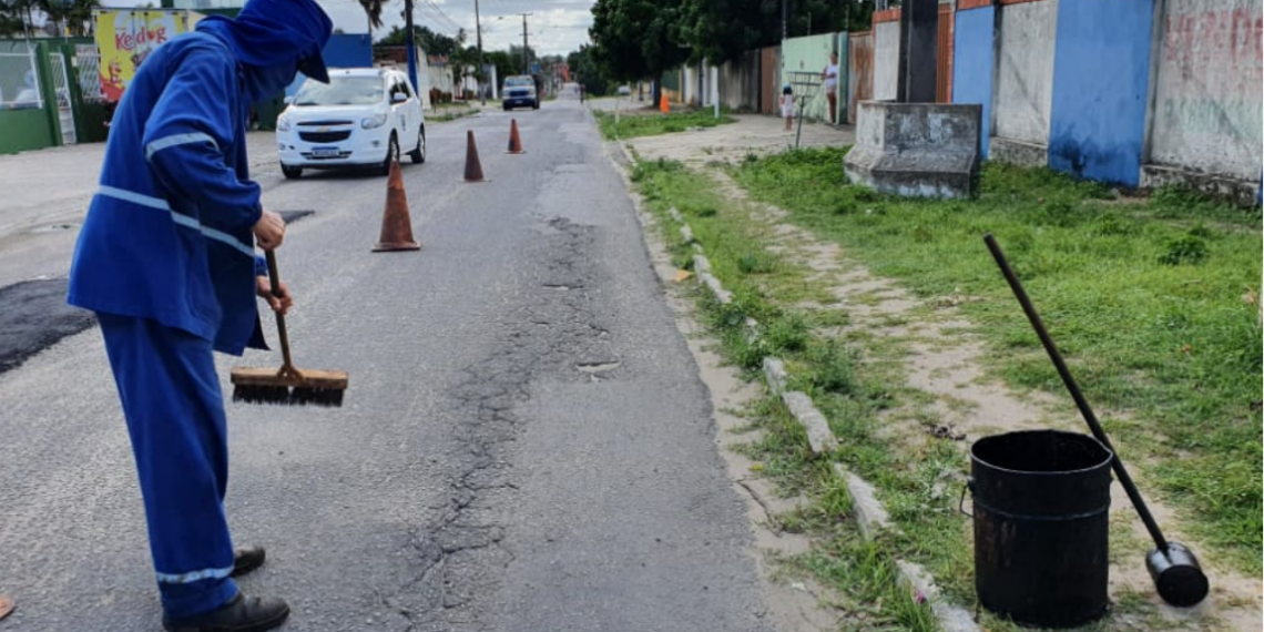 Parnamirim: Semop segue realizando serviços de manutenção de calçamento e asfalto