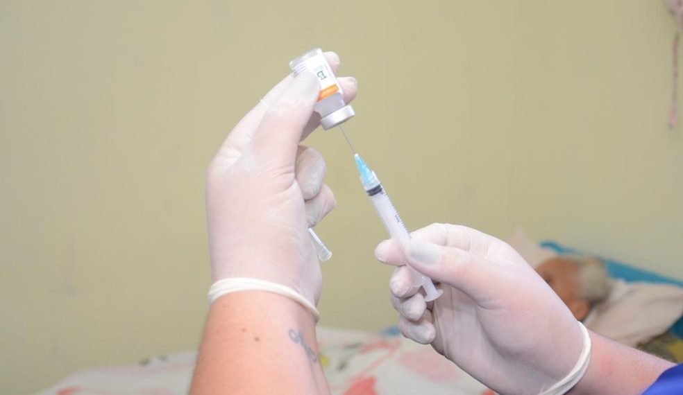 Natal retoma aplicação da 2ª dose da CoronaVac para quem tomou a 1ª até 29 de março