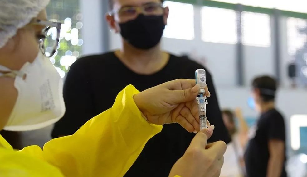 Covid: Mossoró vacina pessoas a partir de 43 anos neste domingo (27)