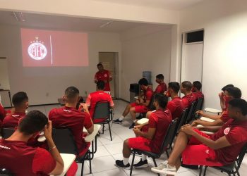 Renatinho Potiguar estreia no América contra Caucaia