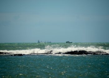 Derramamento de petróleo no mar
