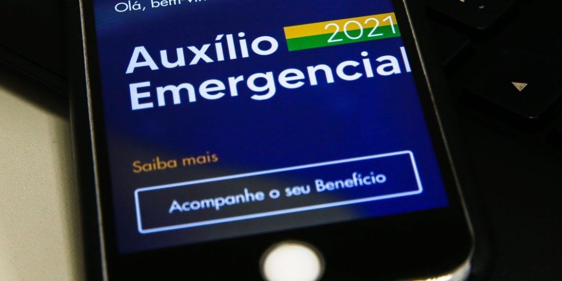 Auxílio emergencial é pago a beneficiários do Bolsa Família com NIS 1
