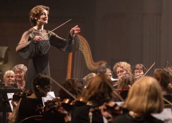 “Antonia: Uma Sinfonia” – O drama de uma mulher sonhadora e determinada em conquistar seus anseios e seu prestígio