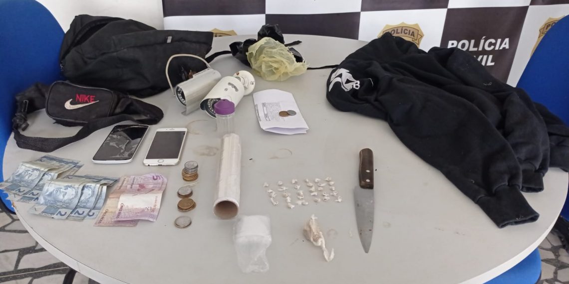 Polícias Civil e Militar prendem dupla por tráfico de drogas em Mossoró