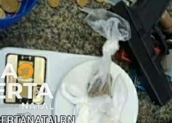 PM desarticula ponto de comercialização de drogas em Extremoz