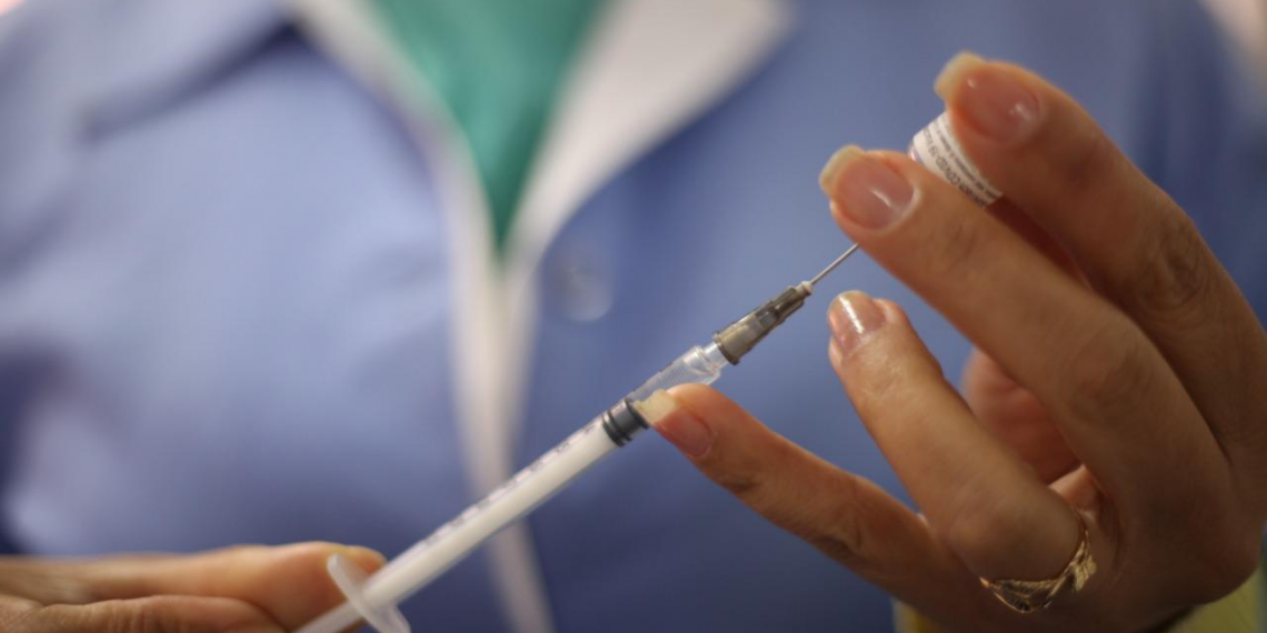 Parnamirim recebe 1.910 doses de Coronavac e 4.860 de Pfizer