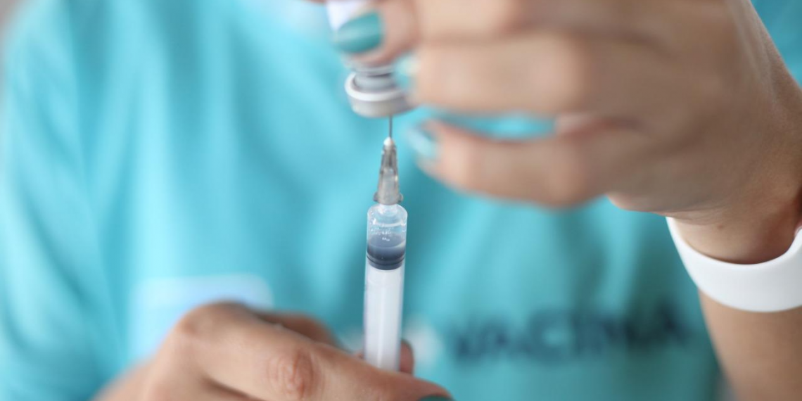 Parnamirim amplia imunização para população 28+ e industriários 26+