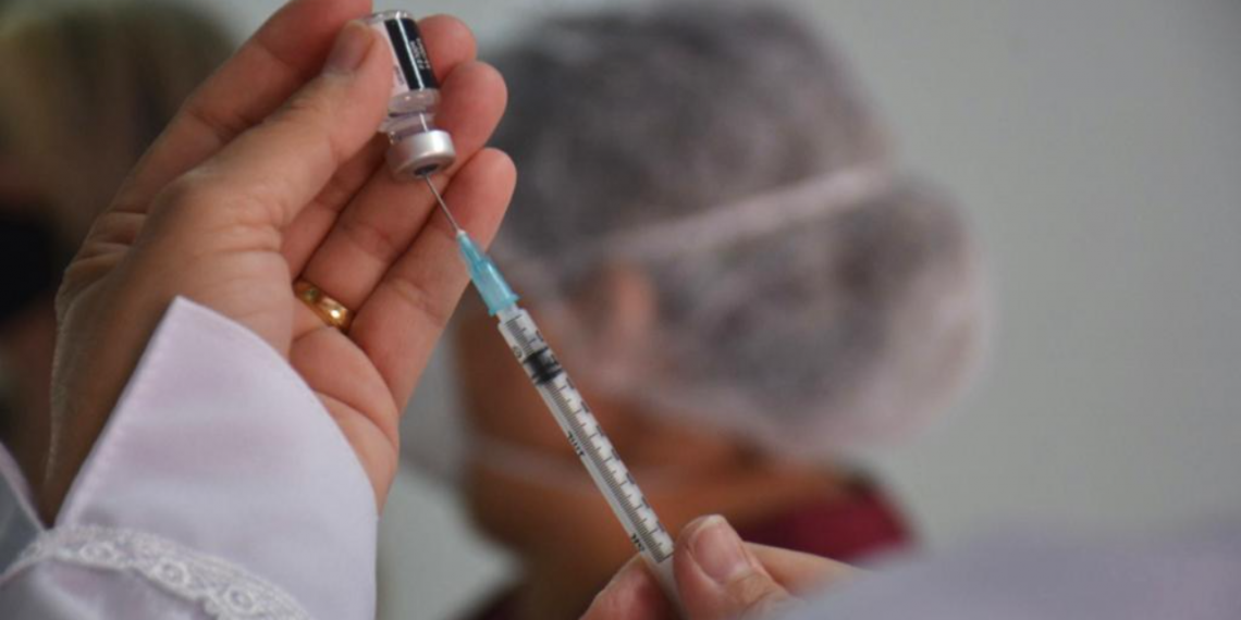 Parnamirim inicia vacinação para os jovens a partir dos 25 anos nesta terça