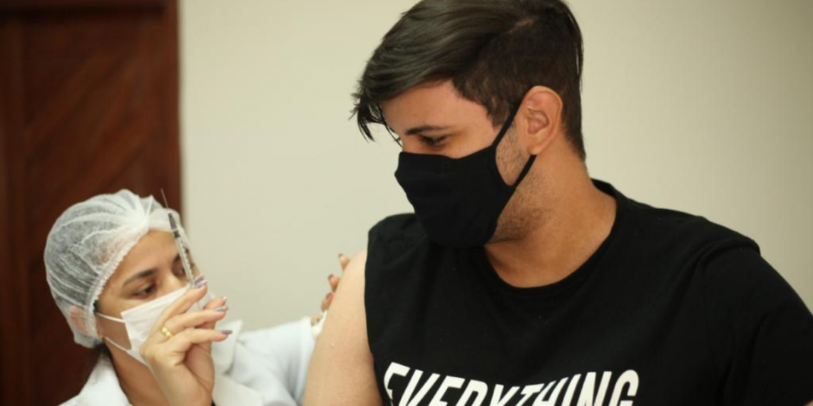 Parnamirim inicia hoje a vacinação para pessoas com 22 anos sem comorbidades