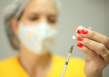 Parnamirim recebe novas doses contra a Covid-19 e segue com vacinação nesta semana