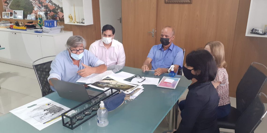 Prefeitura de Parnamirim e Mirantes Empreendimentos firmam parceria para construção de escola