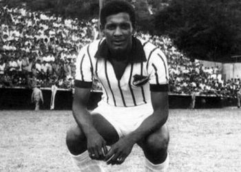 Alberi sofre mal súbito e continua internado