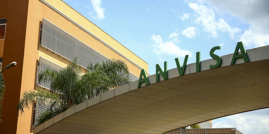 Anvisa determina recolhimento de lotes da CoronaVac