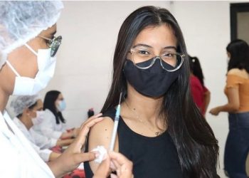 Covid-19: Parnamirim continua com a vacinação dos jovens