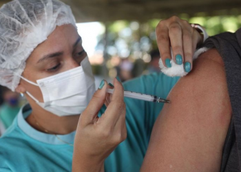 Parnamirim retoma a vacinação nesta quarta (08) com ampliação da D2 para lactantes