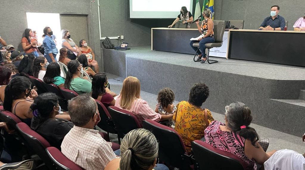 Prefeitura de Parnamirim reúne contemplados do Irmã Dulce III para passar orientações