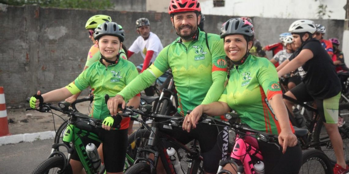 Volta ciclística reúne mais de 300 participantes pelas ruas de Parnamirim
