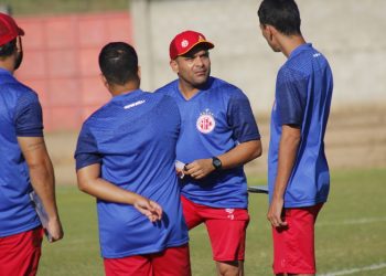 América: por suspensão, goleiro Samuel é o grande desfalque contra o Campinense