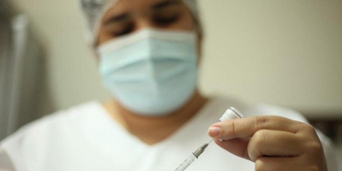 Prefeitura de Parnamirim inicia aplicação de dose de reforço para imunossuprimidos