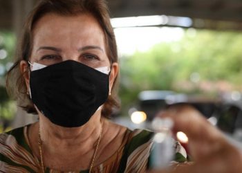 Prefeitura de Parnamirim sanciona lei que dá prioridade de vacinação Covid-19 aos profissionais da educação em atividade