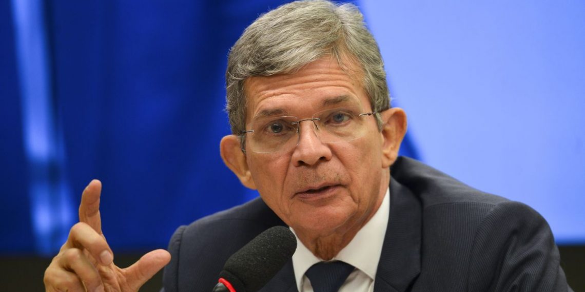 Petrobras não é única responsável por preço, diz presidente da estatal