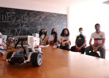 Parnamirim: alunos da Escola Alzelina de Sena Valença participam de Semana Nacional de Ciência e Tecnologia