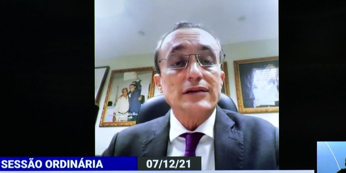 Souza cobra celeridade na tramitação de projetos que beneficiam servidores estaduais