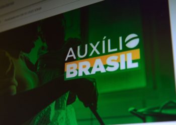 Caixa paga Auxílio Brasil para beneficiários com NIS final 6