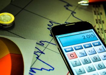 Economia brasileira cai 0,1% no terceiro trimestre deste ano