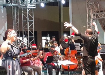 Noite de emoção no concerto de Natal no Parque Industrial em Parnamirim