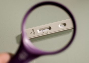 Entenda como vai funcionar o autoteste de covid-19