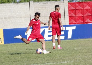 América: regularizado, Márcio Mossoró vira opção para o Clássico Rei