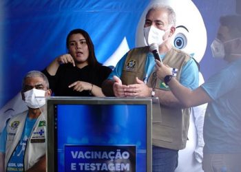Ministro destaca importância do ciclo vacinal completo contra covid-19