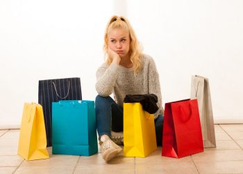 Educação financeira nas escolas: como conscientizar sobre a diferença entre Consumo Consciente vs. Consumo por Impulso