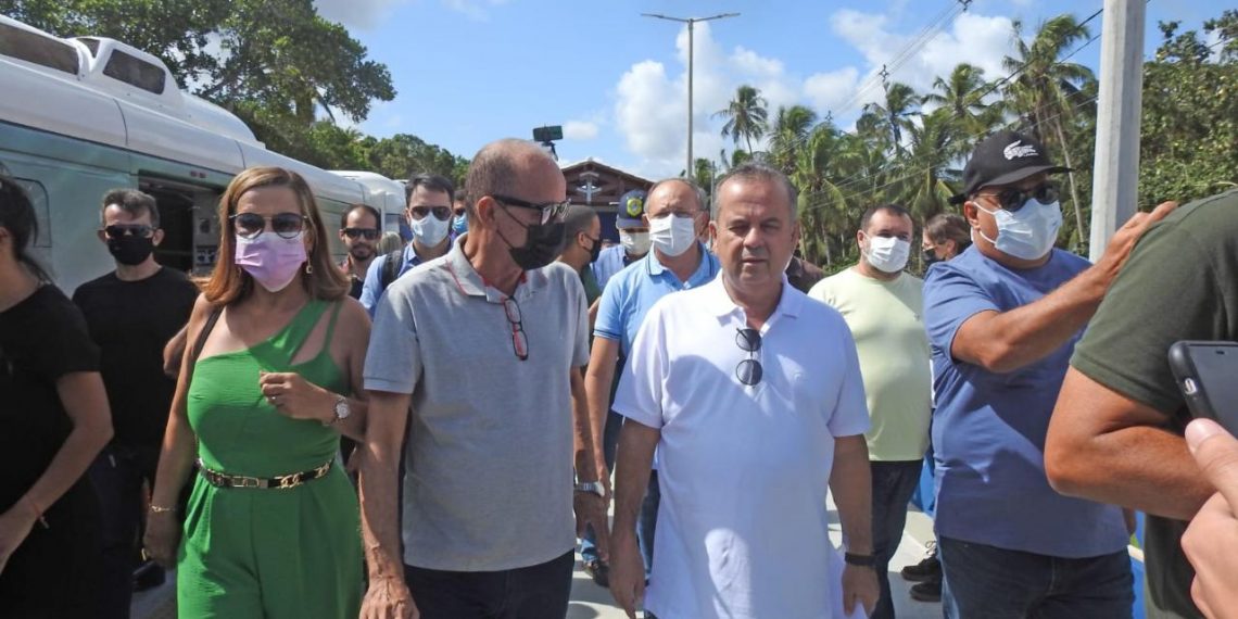 Prefeito Taveira e ministro Rogério Marinho inauguram estação e anunciam novas intervenções para Parnamirim