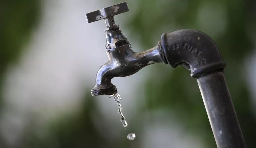 Dez bairros de Natal terão parada no abastecimento de água na quarta-feira (23)
