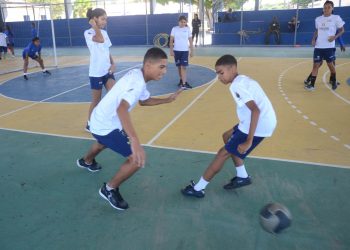 Forças no Esporte: Marinha retoma programa com estudantes de São Gonçalo