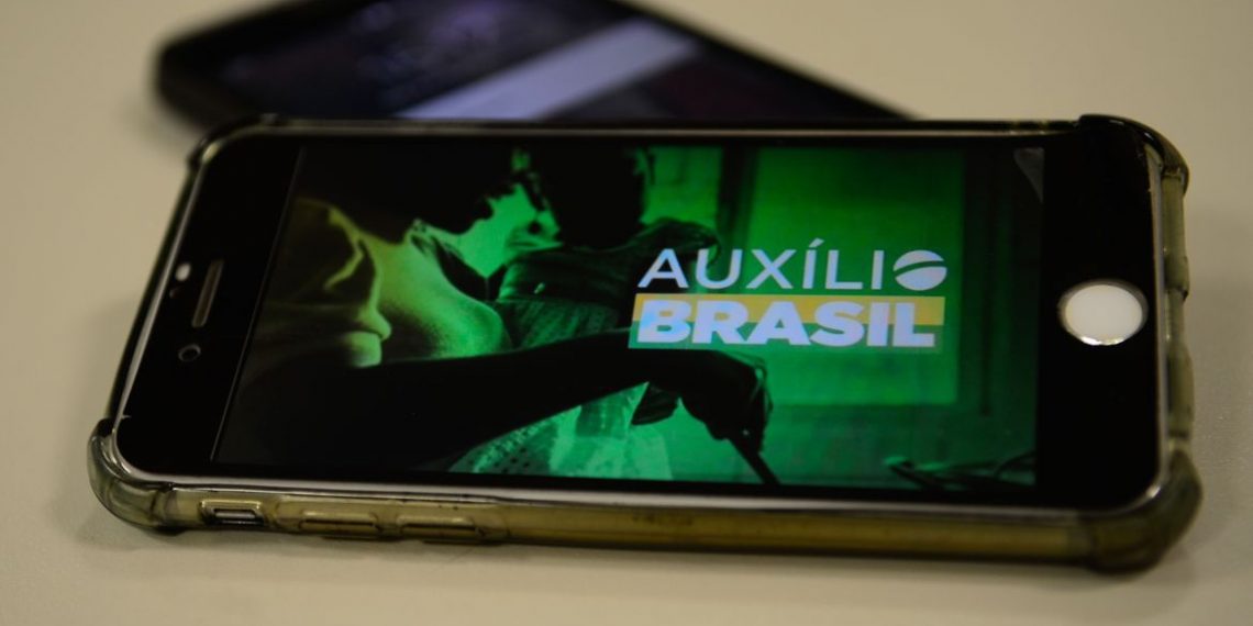 Caixa começa a pagar parcela de abril do Auxílio Brasil