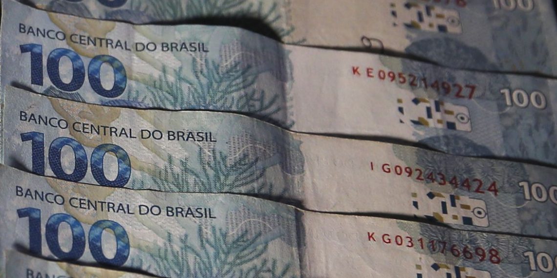 Caixa paga Auxílio Brasil a beneficiários com NIS final 9