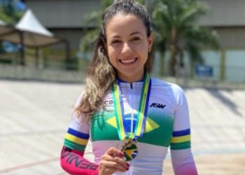 Ciclista mossoroense é bi brasileira em três provas