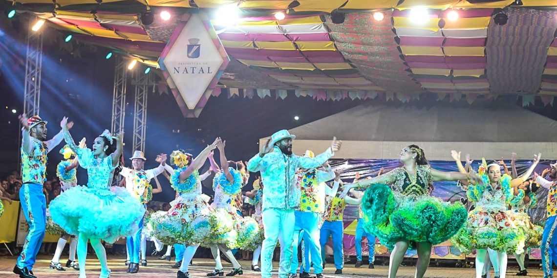 Festival de Quadrilhas de Natal retorna com alegria e pavilhão lotado