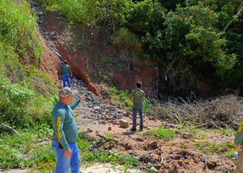 Semur realiza fiscalização em falésias de Pirangi