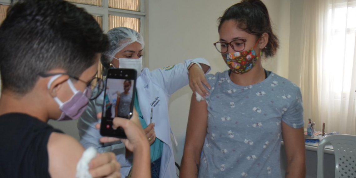 Parnamirim realiza vacinação e testagem Covid-19 neste sábado (18)