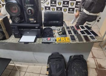 Criminosos invadem escola na zona rural de Mossoró, rendem funcionários e alunos e fazem arrastão