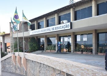 Escolas disponibilizadas para abrigar famílias retomam aulas presenciais em Natal