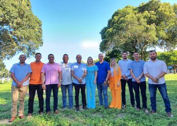 Oito vereadores e vice-prefeita de Parnamirim declaram apoio a Taveira Júnior