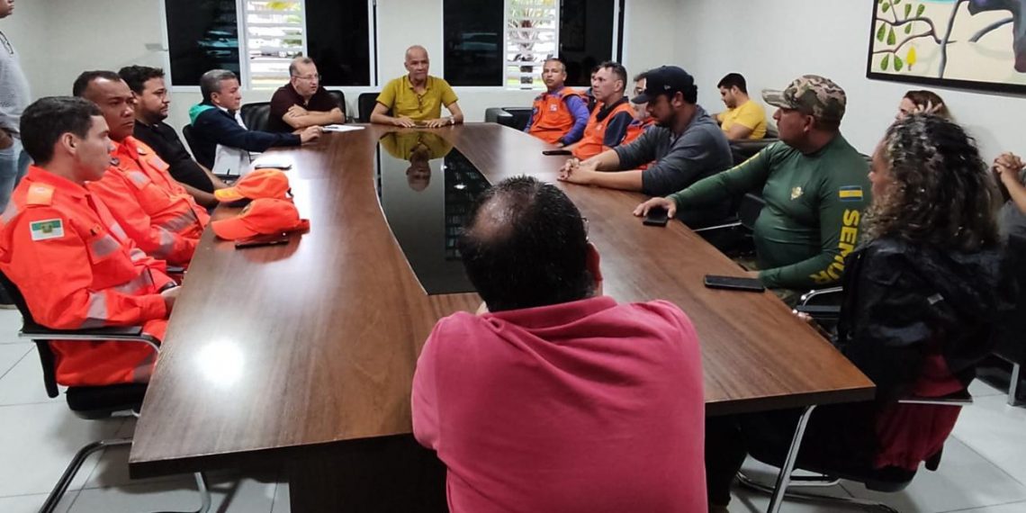 Prefeitura de Parnamirim mobiliza Defesa Civil e secretarias do município para combater impactos das chuvas
