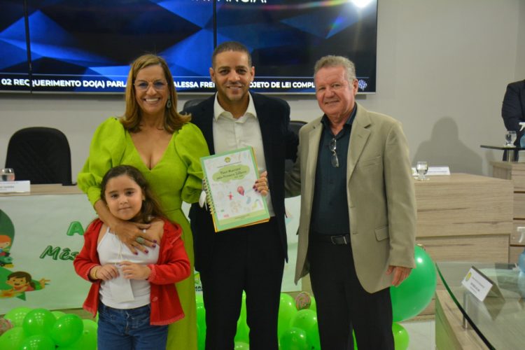 Prefeitura de Parnamirim realiza encerramento da Semana do Bebê no plenário da Câmara Municipal