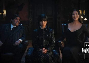 Wandinha chega aterrorizando à todos em sua nova série da Netflix